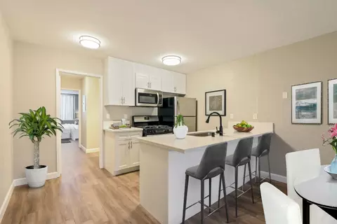 1377 E Windsor Rd #111, Glendale, CA 91205 photo 9
