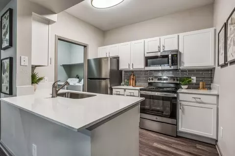 12118 Walnut Park Xing #212, Austin, TX 78753