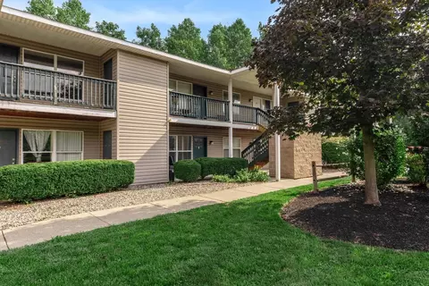 100 Vandenburgh Pl #111B, Troy, NY 12180
