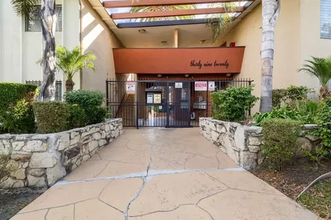3920 Roxanne Ave #3920R9, Los Angeles, CA 90008