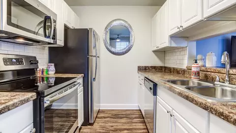 1400 Oakmont Dr #D44-202, Glendale Heights, IL 60139
