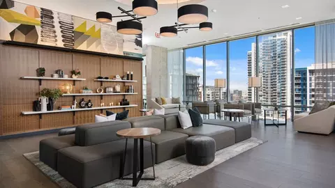 221 W Hubbard St #1710, Chicago, IL 60654
