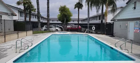 15190 Grand Ave #4, Lake Elsinore, CA 92530