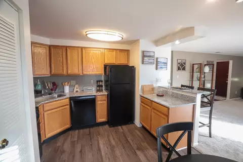 262 W Washington Center Rd #01109, Fort Wayne, IN 46825