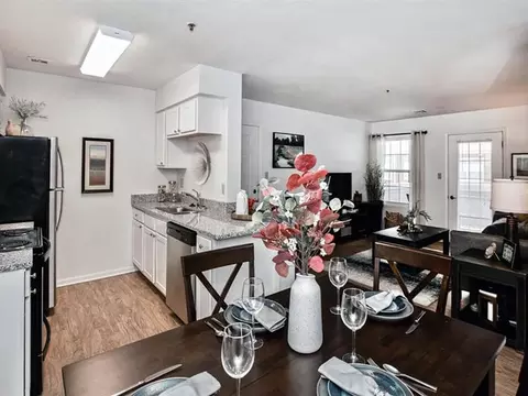 300 20th Ave W #3-308, Milan, IL 61264