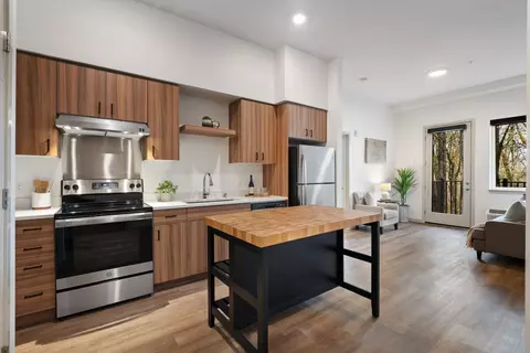5515 NW Pacific Rim Blvd #305, Camas, WA 98607