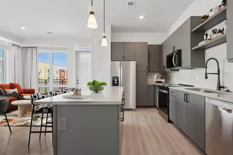 2222 N Tryon St #568, Charlotte, NC 28206