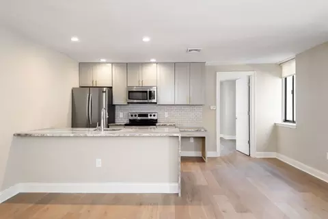 222 W Rittenhouse Sq #203, Philadelphia, PA 19103
