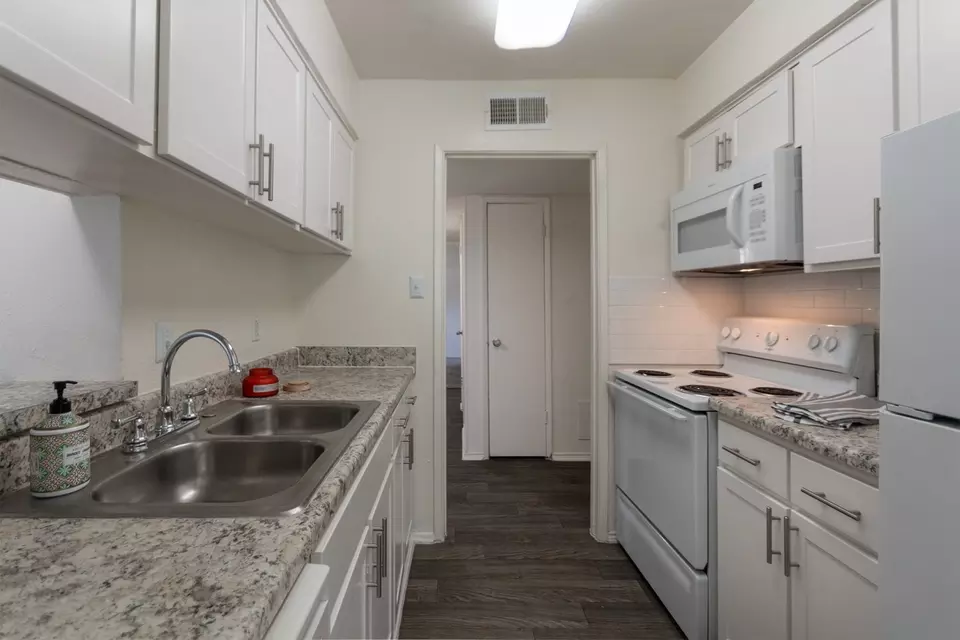  5757 Preston View Blvd #240, Dallas, TX 75240 photo 1