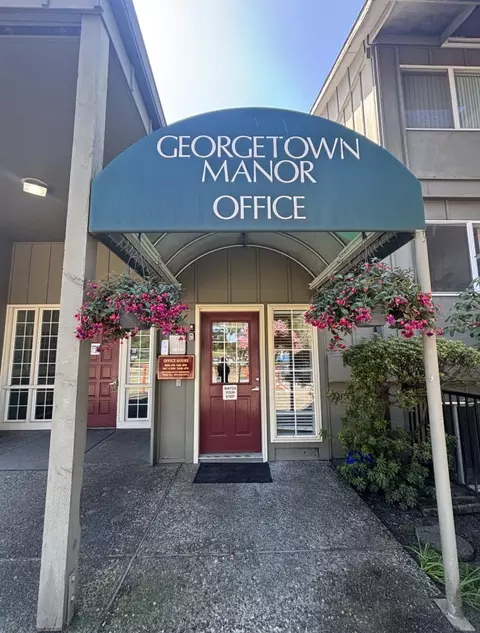 9050 SW Washington Square Rd #106, Tigard, OR 97223