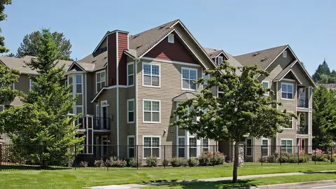 400 Springtree Ln #1355, West Linn, OR 97068