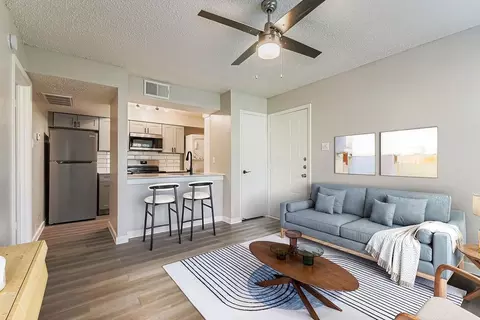 1300 Shady Ln #1004, Bedford, TX 76021
