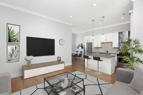 1241-1245 W Jackson Blvd #1-0208, Chicago, IL 60607