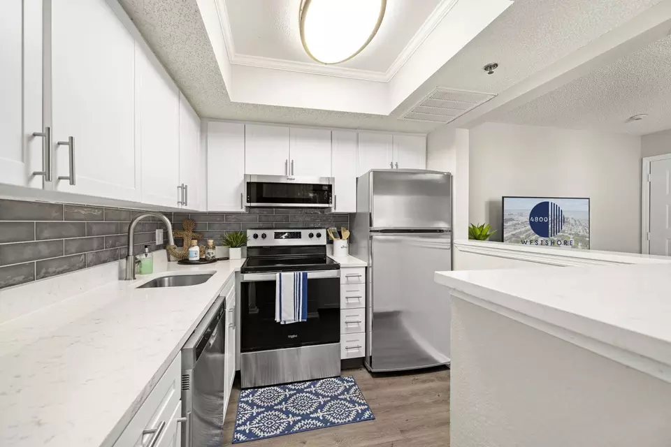 4800 S Westshore Blvd #812, Tampa, FL 33611 photo 3