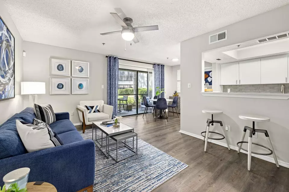  4800 S Westshore Blvd #812, Tampa, FL 33611 photo 1