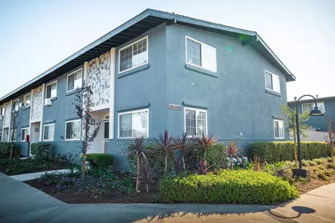 1600 W Almond Ave #246-P, Orange, CA 92868