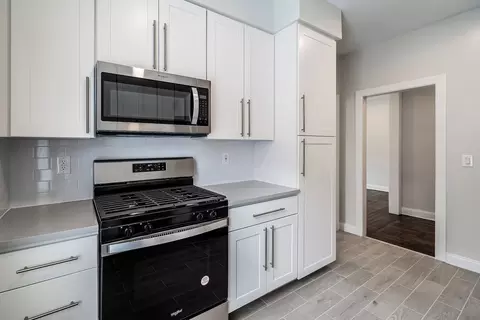 28 Gates Ave #402, Montclair, NJ 07042
