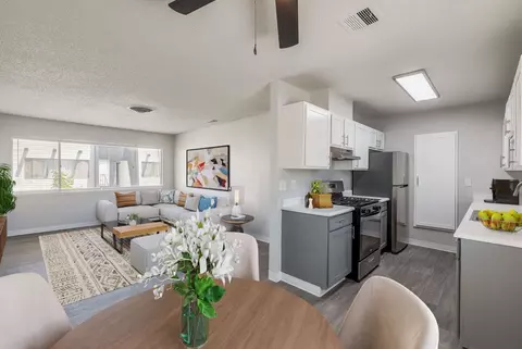 1812 Indian School Rd NW #47, Albuquerque, NM 87104