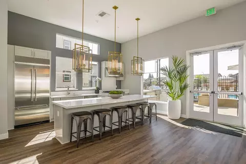 2833 Eaton Rd #1-206, Chico, CA 95973