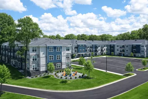 14151 Territorial Rd #124, Maple Grove, MN 55369