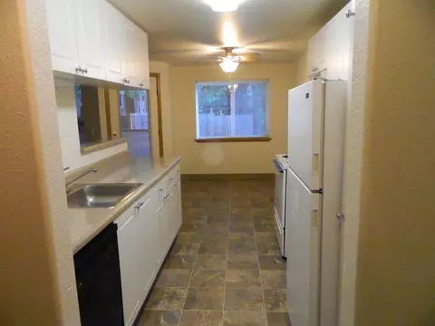 838 SE Cochran Dr #303, Gresham, OR 97080 photo 4