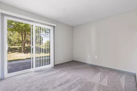 607 E Park St #607-134, Carbondale, IL 62901