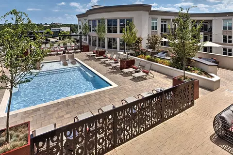 6205 Carnegie Blvd #829, Charlotte, NC 28211