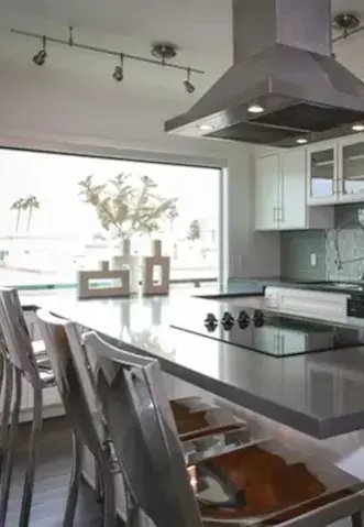131 S Maple #204, Beverly Hills, CA 90212