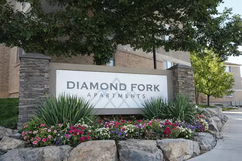 368 N Diamond Fork Loop #C-210, Spanish Fork, UT 84660