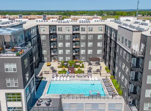1879 Village West Pkwy #217, Kansas City, KS 66111