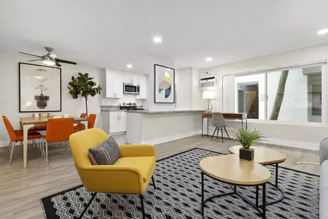 11915 Kling St #15-17, Los Angeles, CA 91607