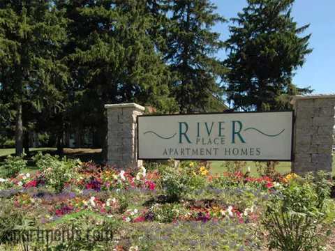 4201 W Hawthorne Trace Rd #227202, Milwaukee, WI 53209