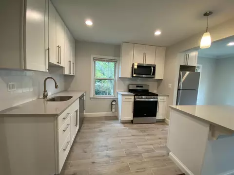 30 Engle St #25-1, Tenafly, NJ 07670