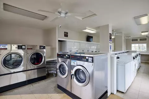 7015 Eastman St #7071F, San Diego, CA 92111