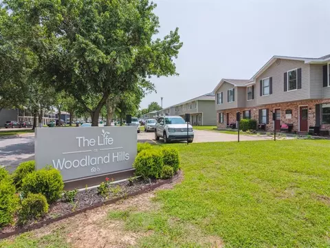 1406 Oriole St #2-2102-D, Springdale, AR 72764