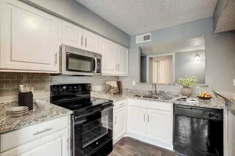 9855 Shadow Way #2121, Dallas, TX 75243