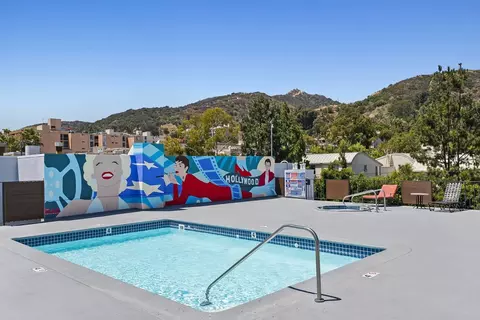 7200 Franklin Ave #117, Los Angeles, CA 90046