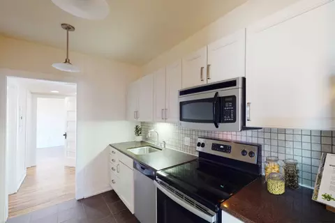 308-310 E 34th St #1G, Kansas City, MO 64111