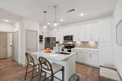 1005 Brentwood Dr #4-202, Davenport, FL 33837