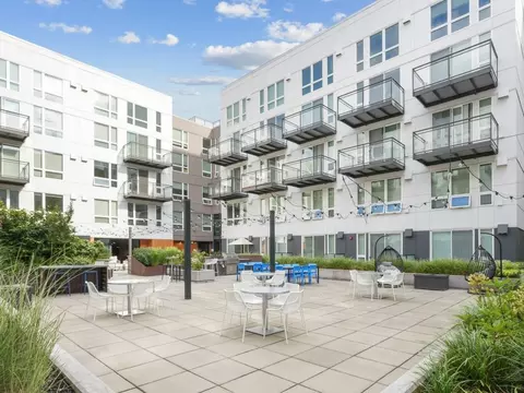 7405 168th Ave NE #358, Redmond, WA 98052