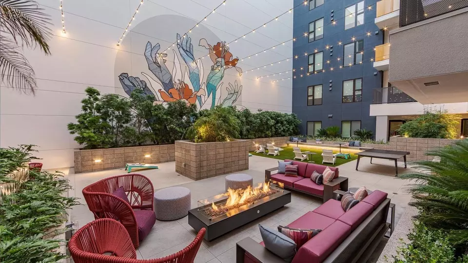  5620 De Longpre Ave #554, Los Angeles, CA 90028 photo 18