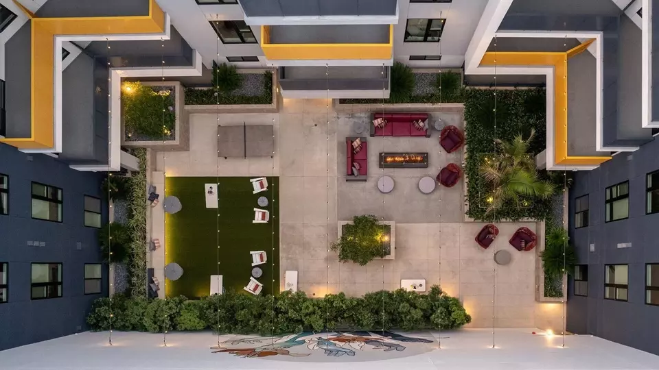  5620 De Longpre Ave #554, Los Angeles, CA 90028 photo 19