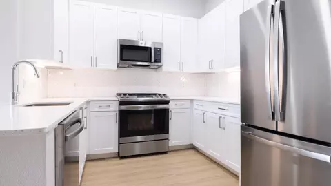 10001 Venice Blvd #206, Los Angeles, CA 90034