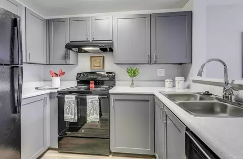 29225 Military Rd S #D - 09, Federal Way, WA 98003