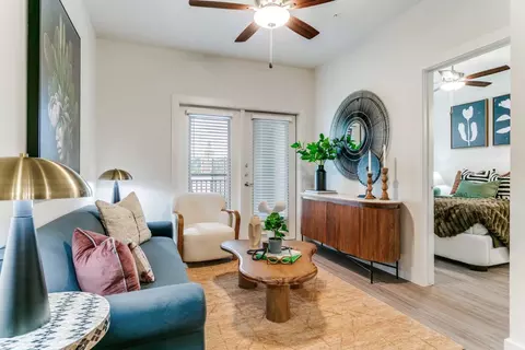 305 E Round Grove Rd #402, Lewisville, TX 75067