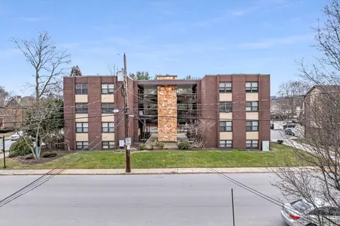494 4th St #420, Beaver, PA 15009