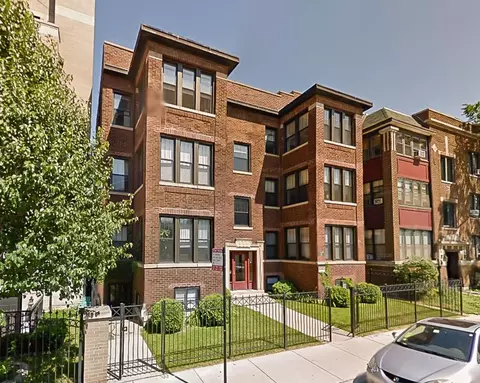 3709 N Wilton Ave #3711-2, Chicago, IL 60613