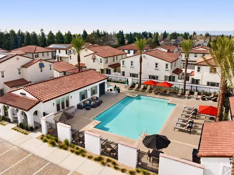 1905 N 1st St #416, Dixon, CA 95620