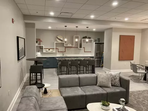 2140 L St NW #1008, Washington, DC 20037