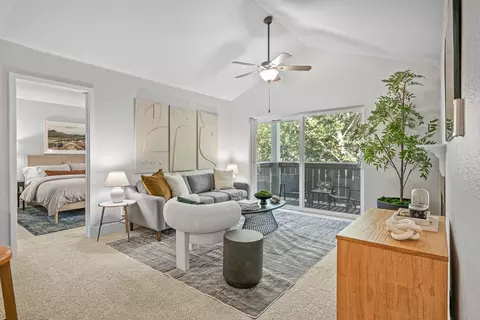 1807 SW Golf Creek Dr #8025-F, Portland, OR 97225
